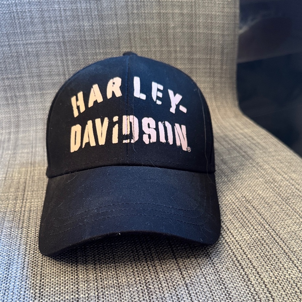 Harley-Davidson Black and light pink Logo Cap